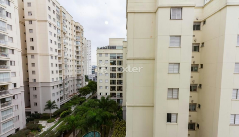 Image 66 - 1037085
